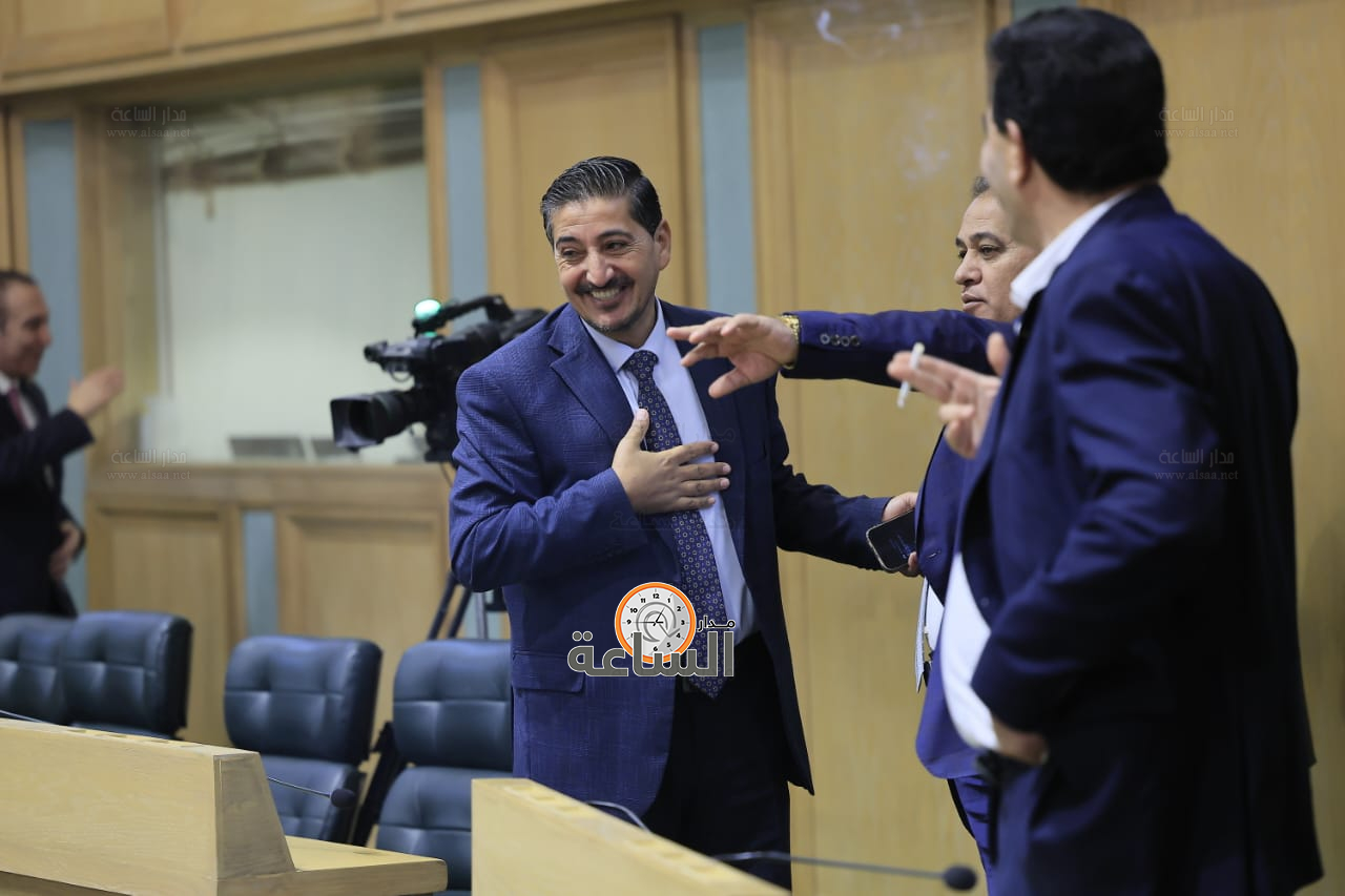 Madar Al-Saa Images 0.8638812702889657