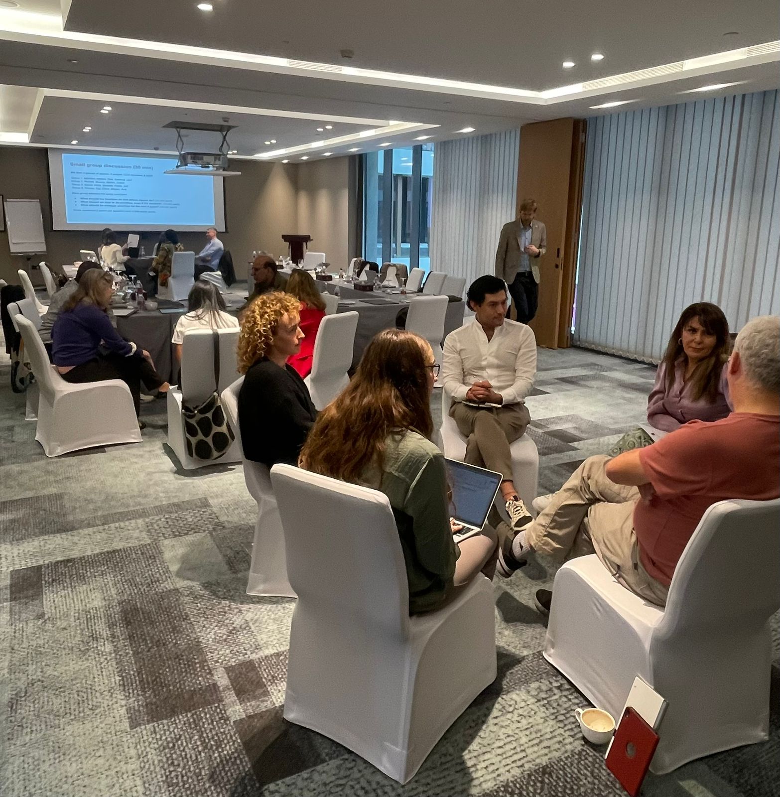 Madar Al-Saa Images 0.5179814959803298