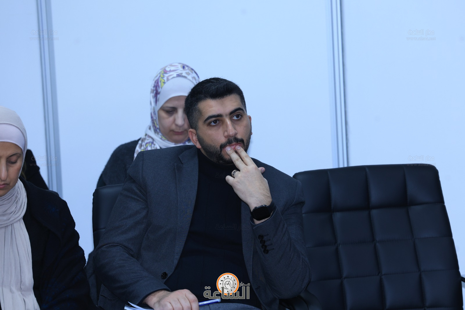 Madar Al-Saa Images 0.1570136143403832