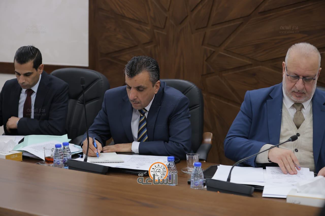 Madar Al-Saa Images 0.7420675920173292