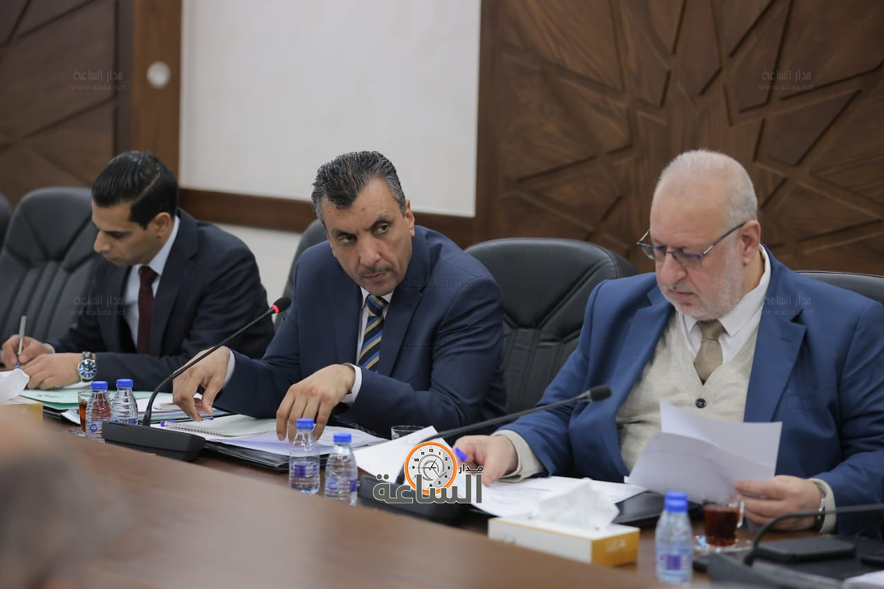 Madar Al-Saa Images 0.070963144287703