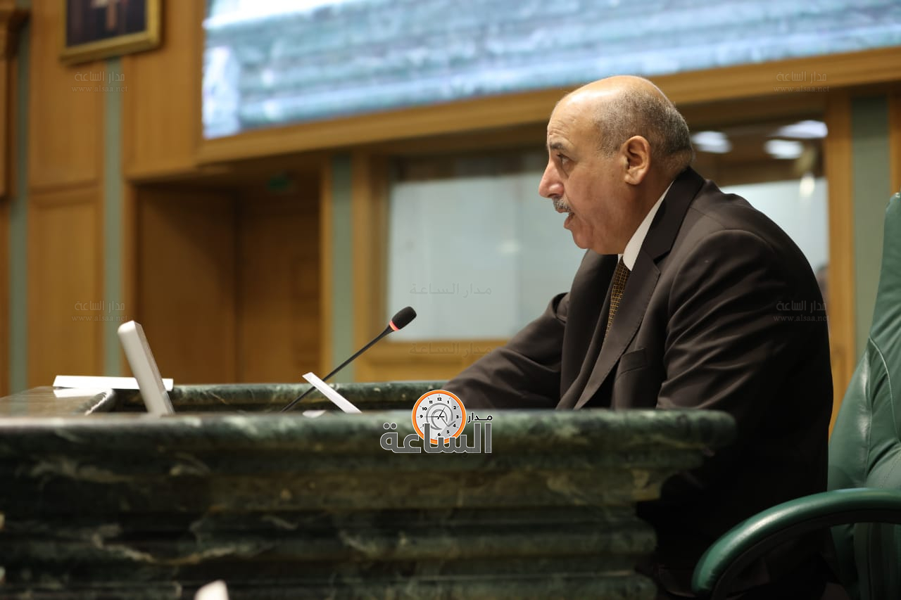 Madar Al-Saa Images 0.23448105829997545