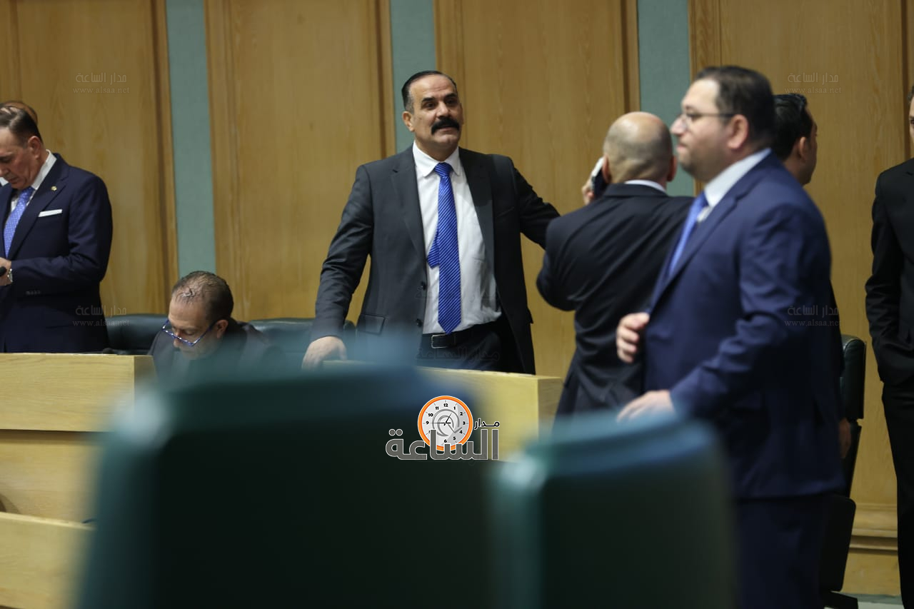 Madar Al-Saa Images 0.13146749706293082