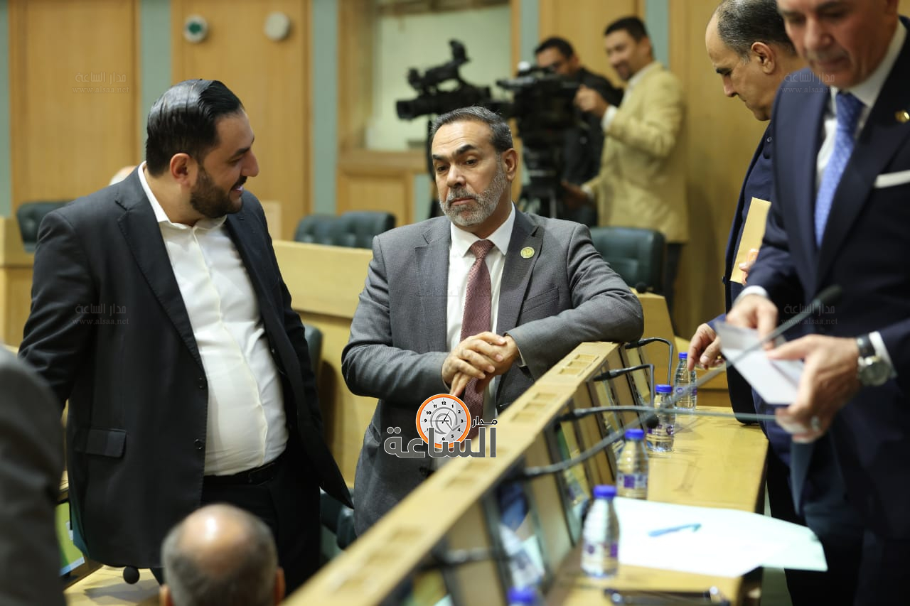 Madar Al-Saa Images 0.7192509208228547