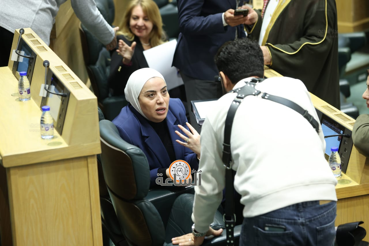 Madar Al-Saa Images 0.574137086806828