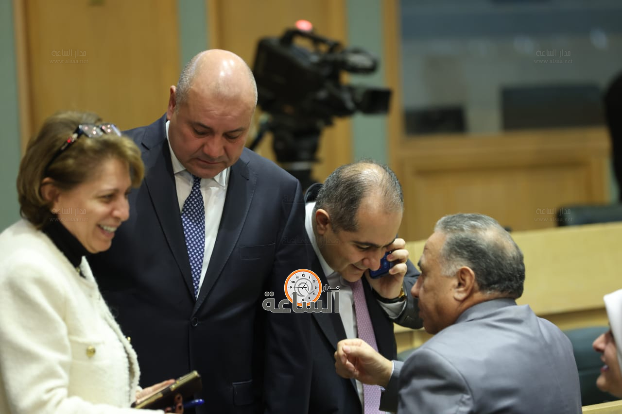 Madar Al-Saa Images 0.9885438559636306