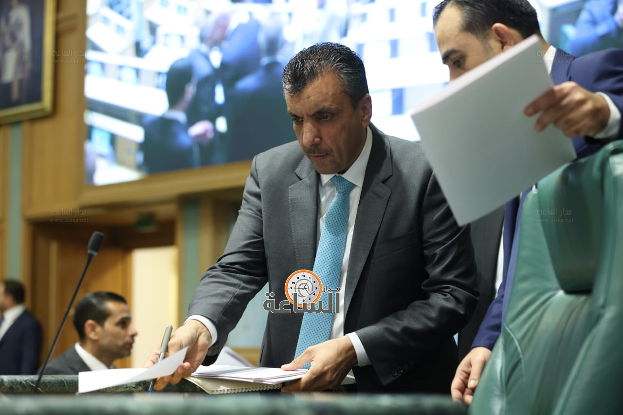 Madar Al-Saa Images 0.8043553391500826