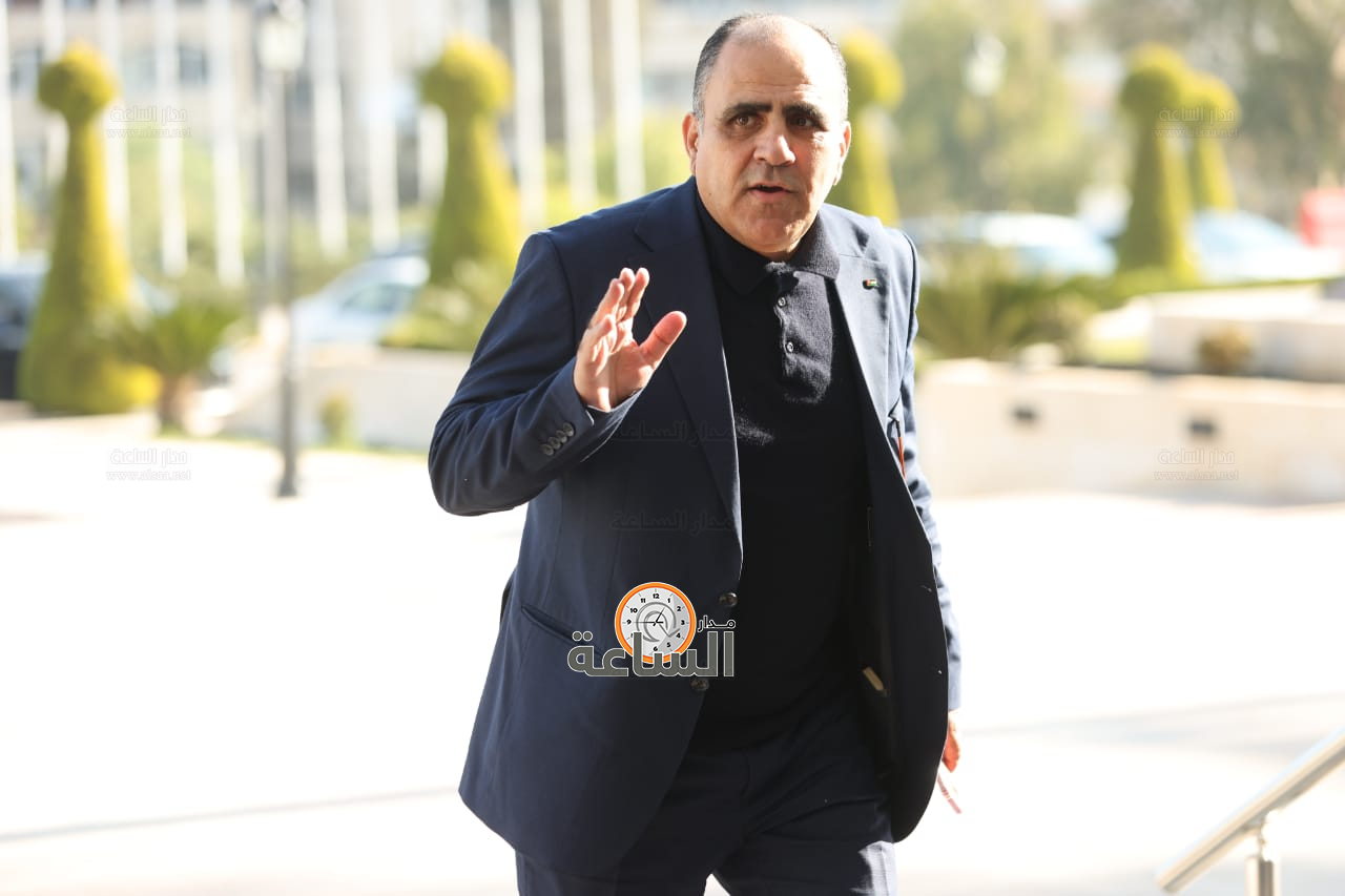 Madar Al-Saa Images 0.994554552034605