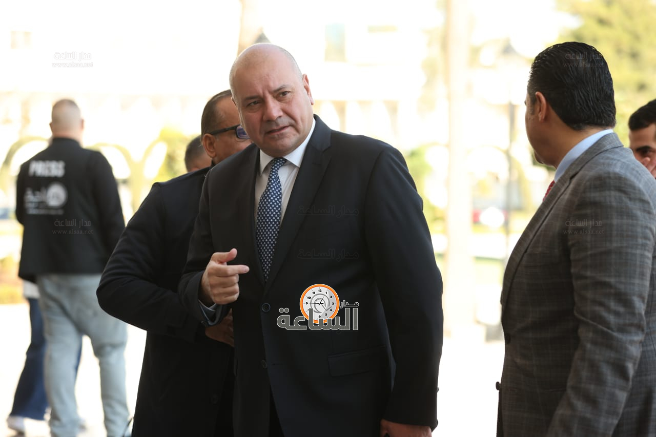 Madar Al-Saa Images 0.5826521469632719