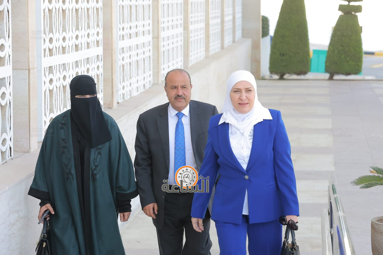 Madar Al-Saa Images 0.7854246772554919