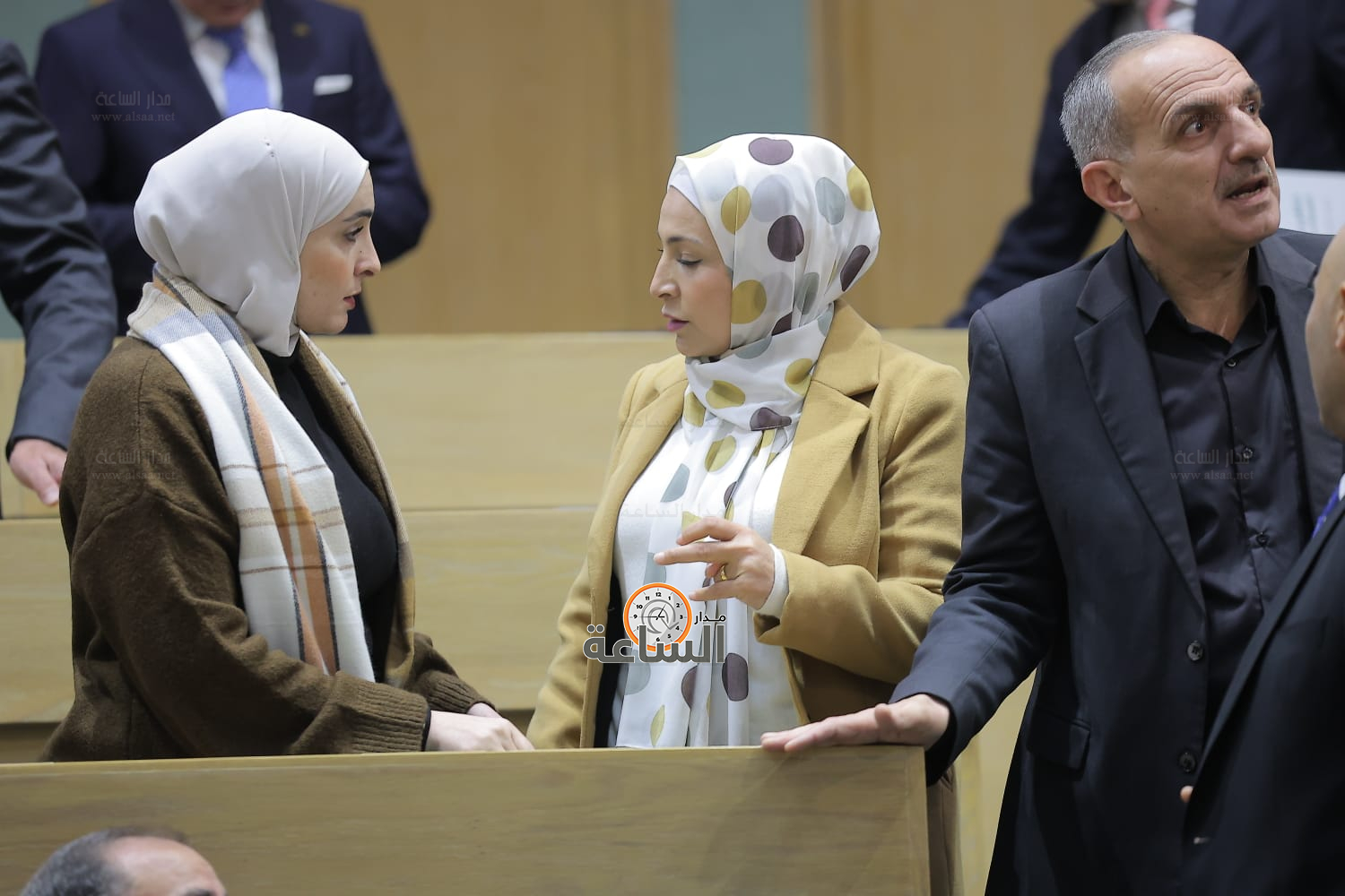 Madar Al-Saa Images 0.45848789194986694