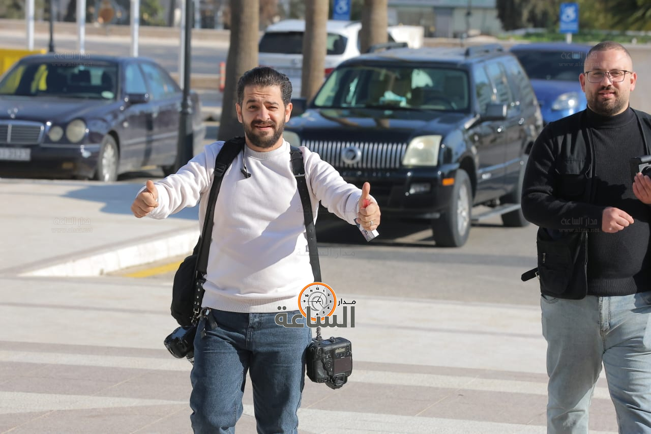 Madar Al-Saa Images 0.9307231456759717