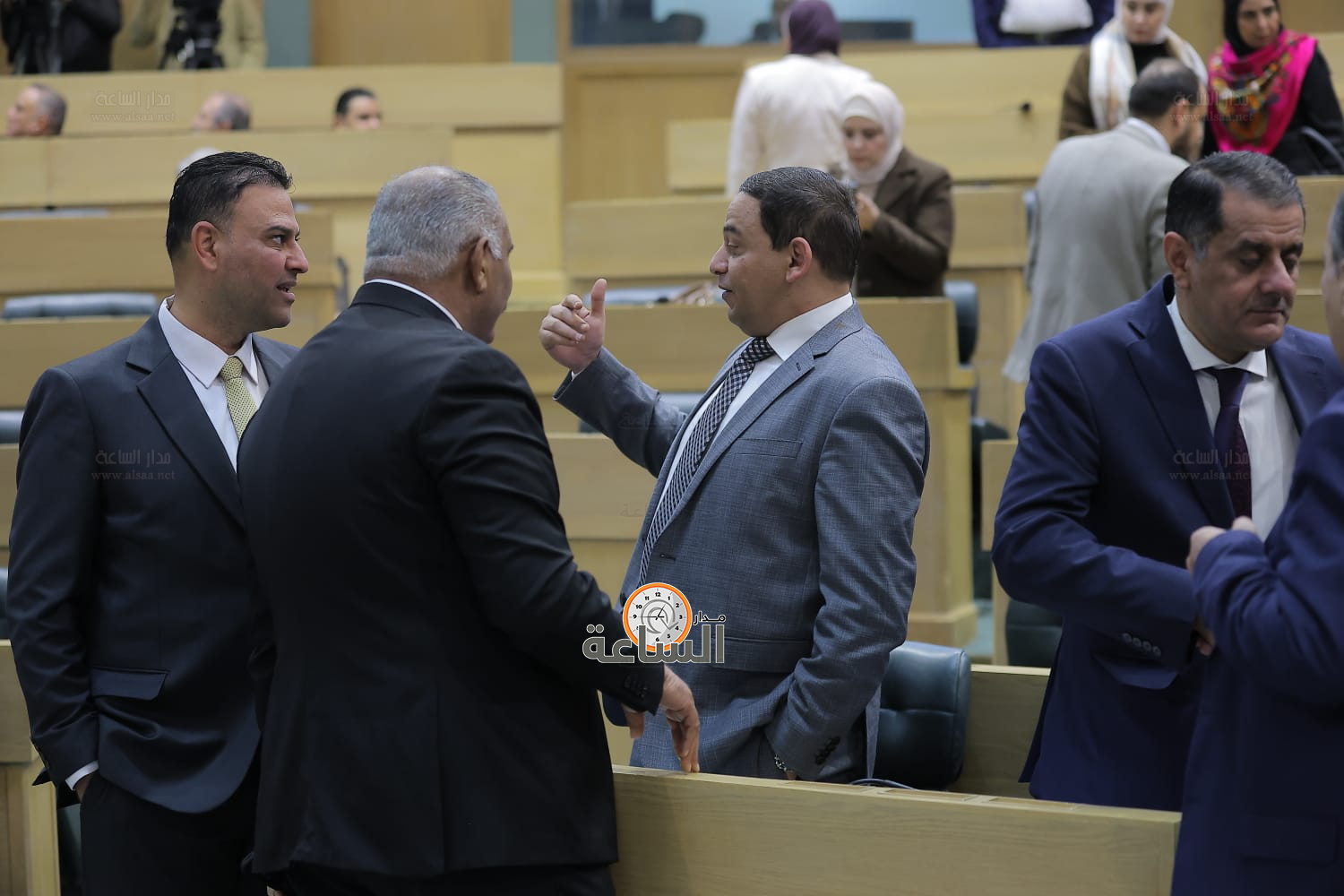 Madar Al-Saa Images 0.6219714476016921