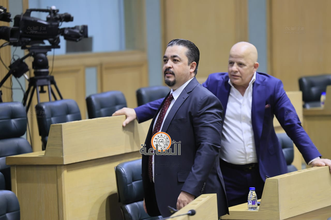 Madar Al-Saa Images 0.513119368662956