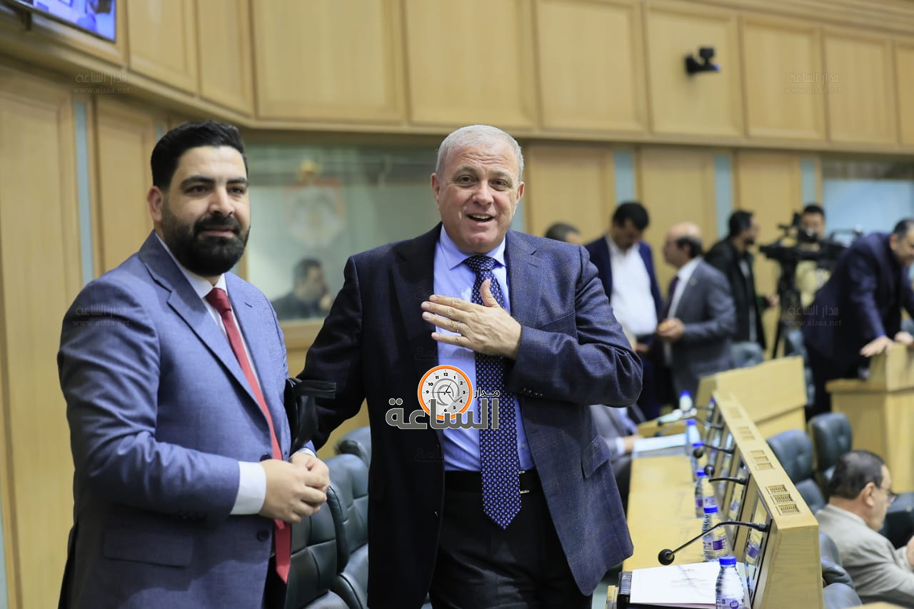 Madar Al-Saa Images 0.41265105134235525