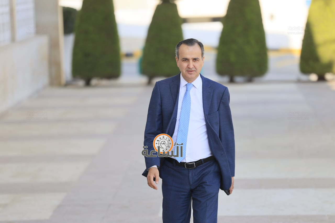 Madar Al-Saa Images 0.045124665075072734