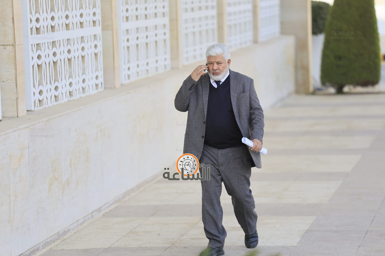 Madar Al-Saa Images 0.0010277769354062327