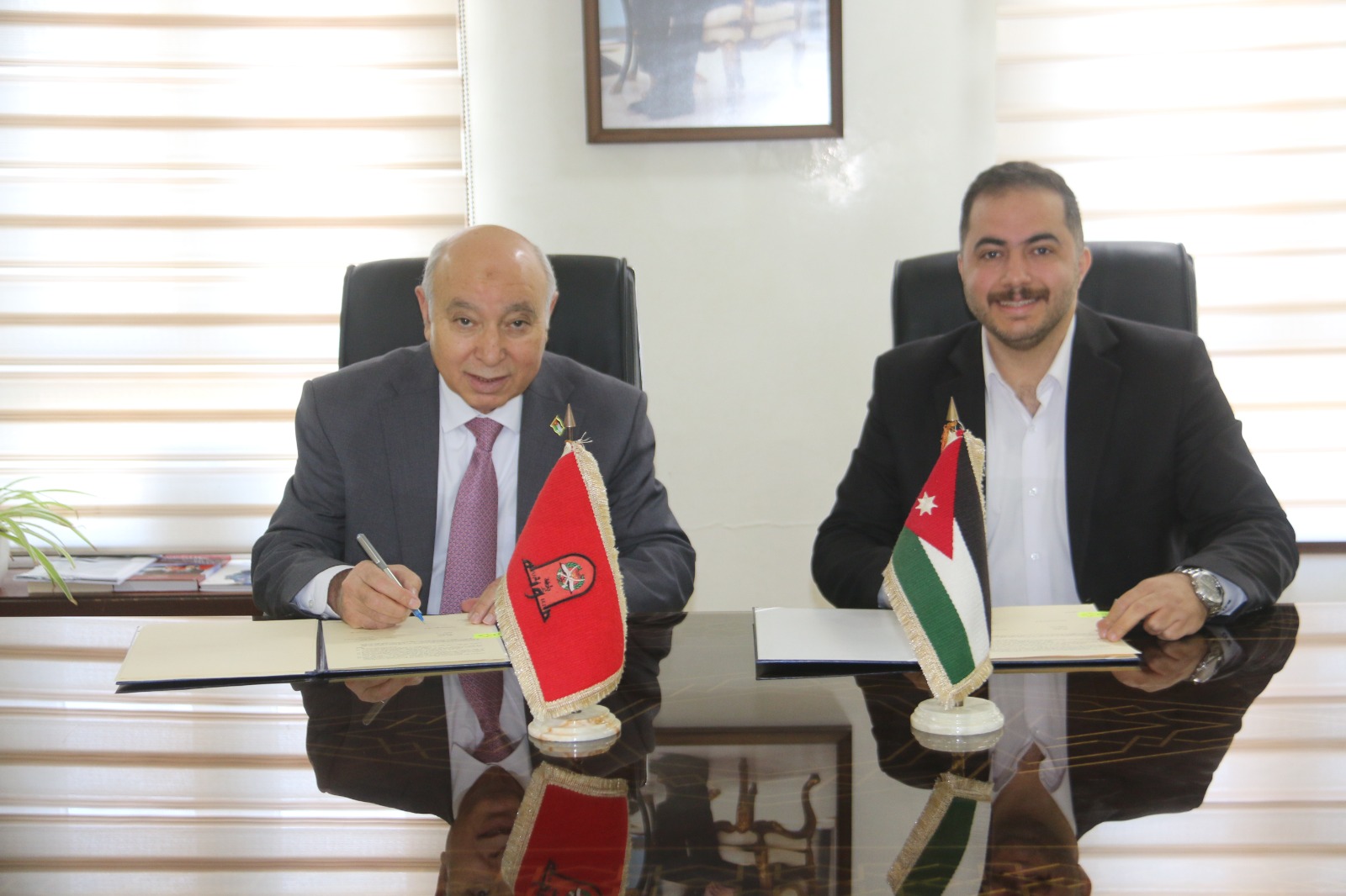 Madar Al-Saa Images 0.5476638777707002