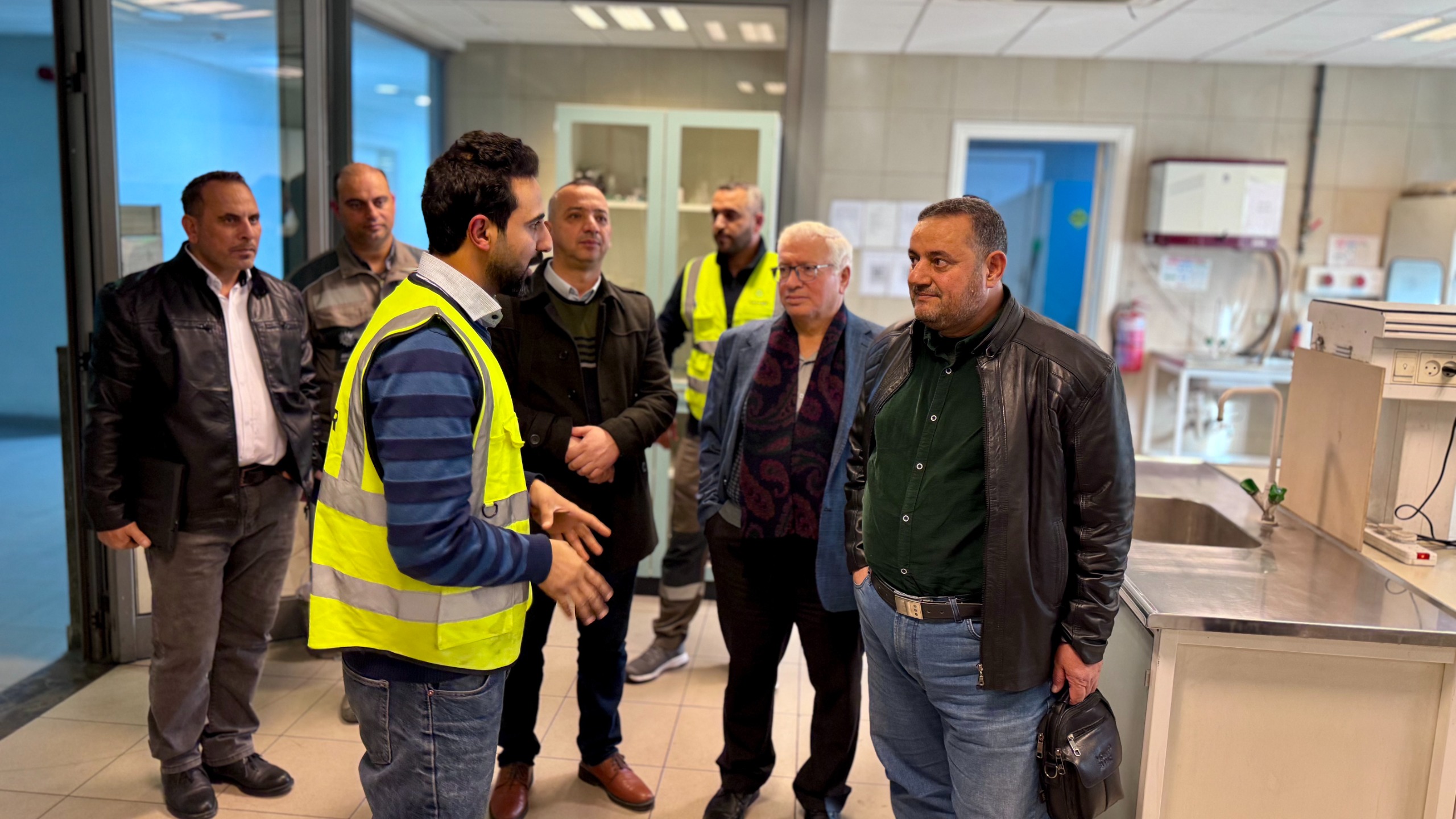 Madar Al-Saa Images 0.05327981573498175