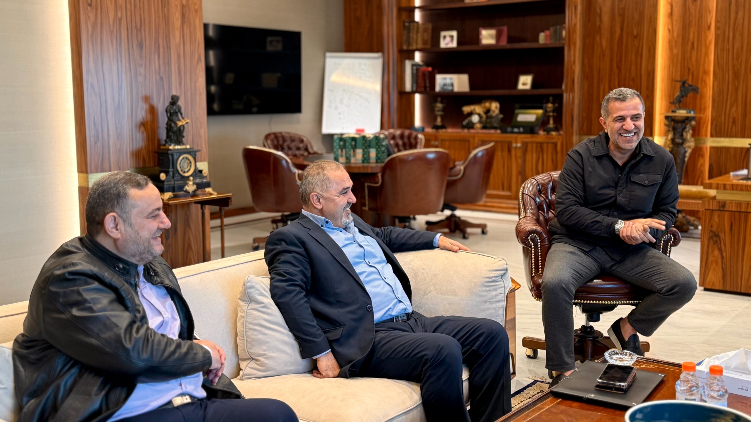 Madar Al-Saa Images 0.4844990889919162