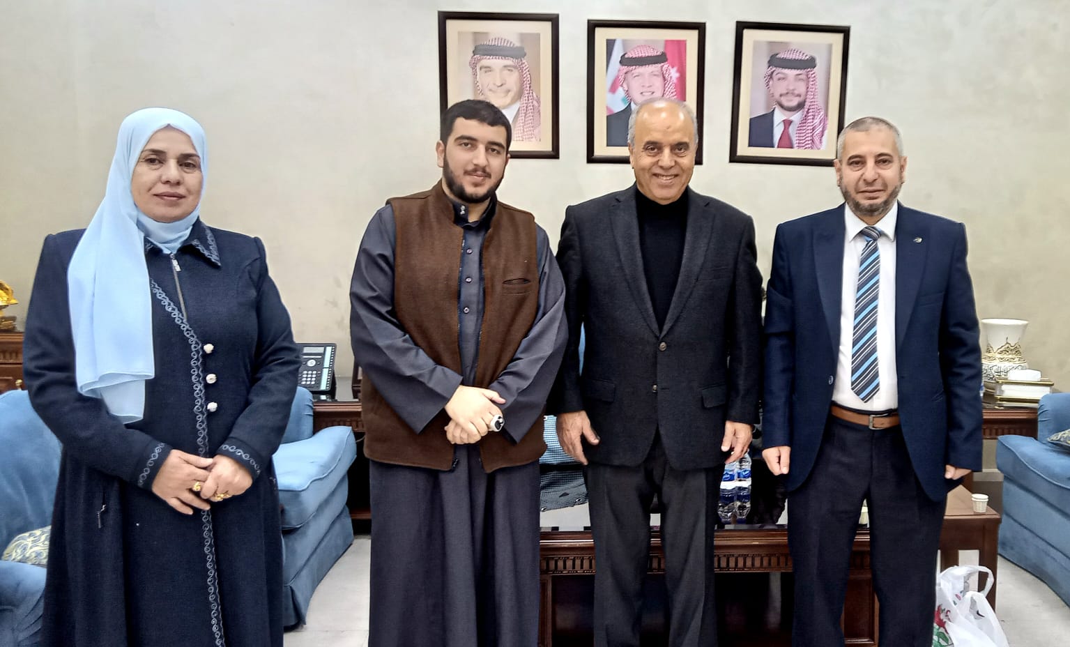 Madar Al-Saa Images 0.14231438887527204