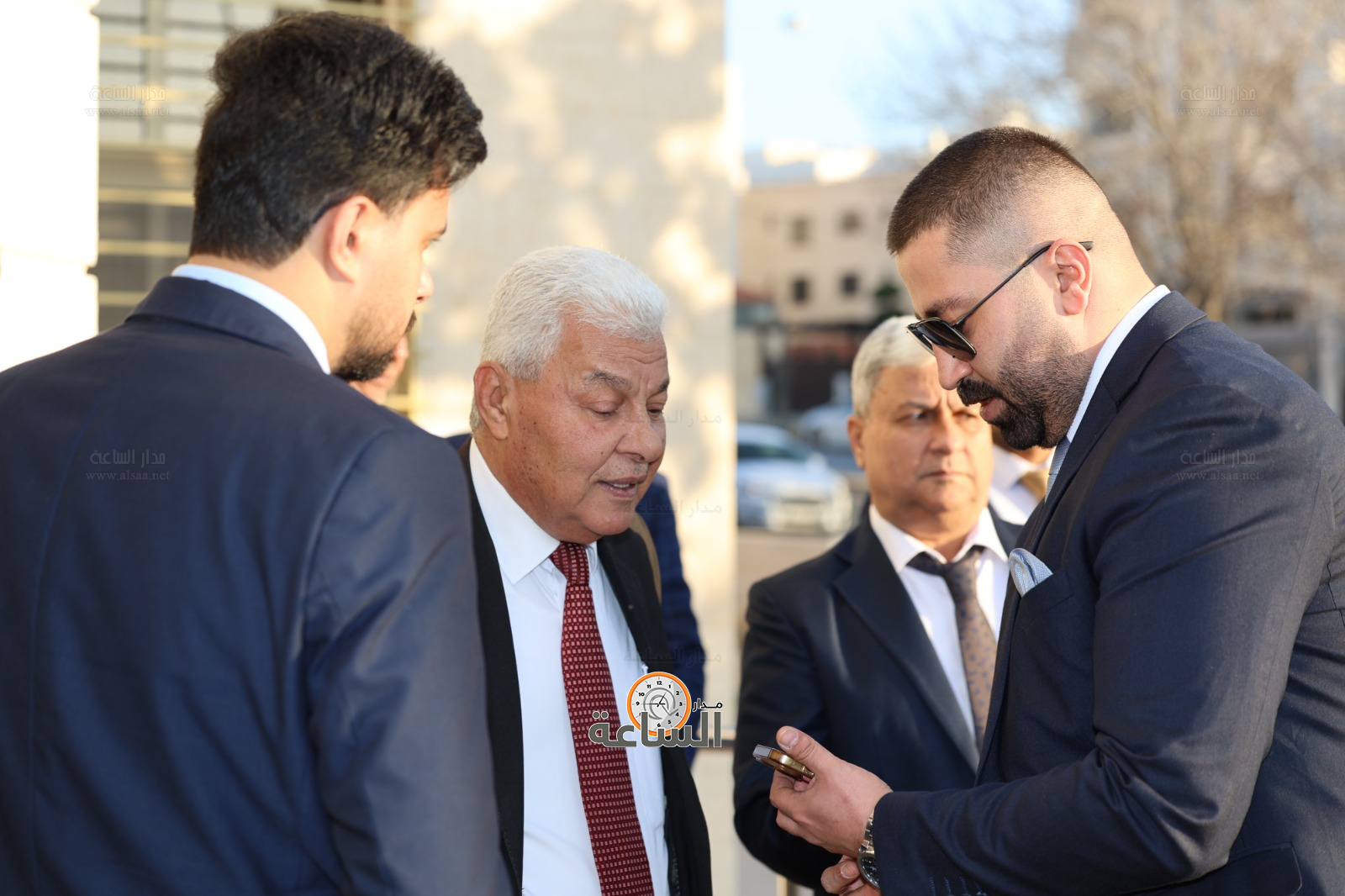 Madar Al-Saa Images 0.5758068622512178