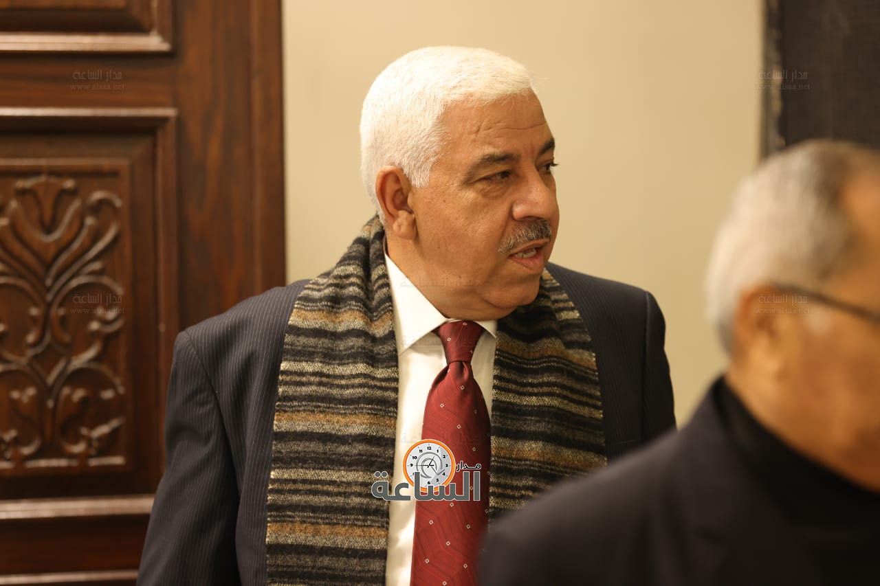 Madar Al-Saa Images 0.3693945469747265