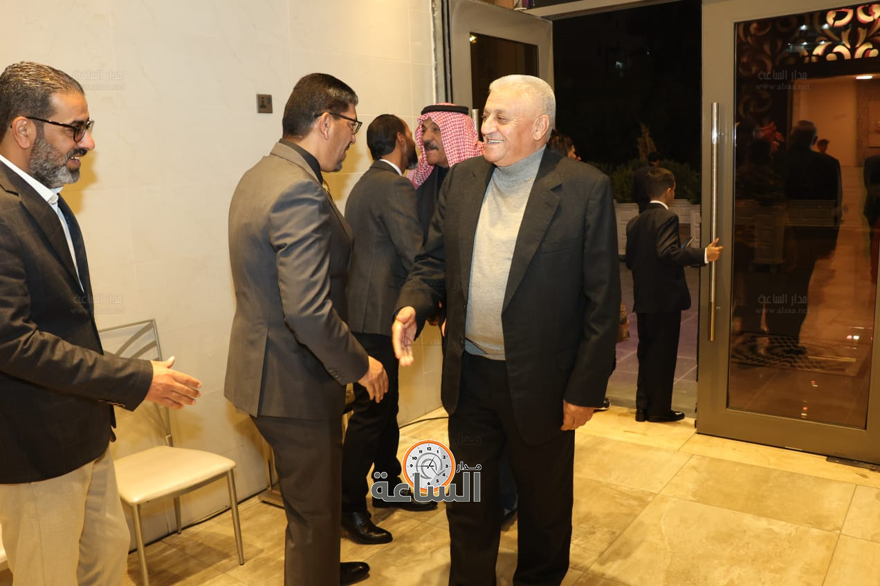 Madar Al-Saa Images 0.06554510464443541