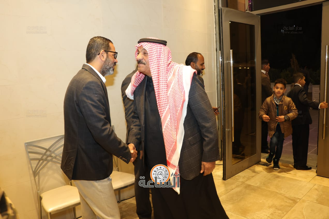 Madar Al-Saa Images 0.9925553333048935