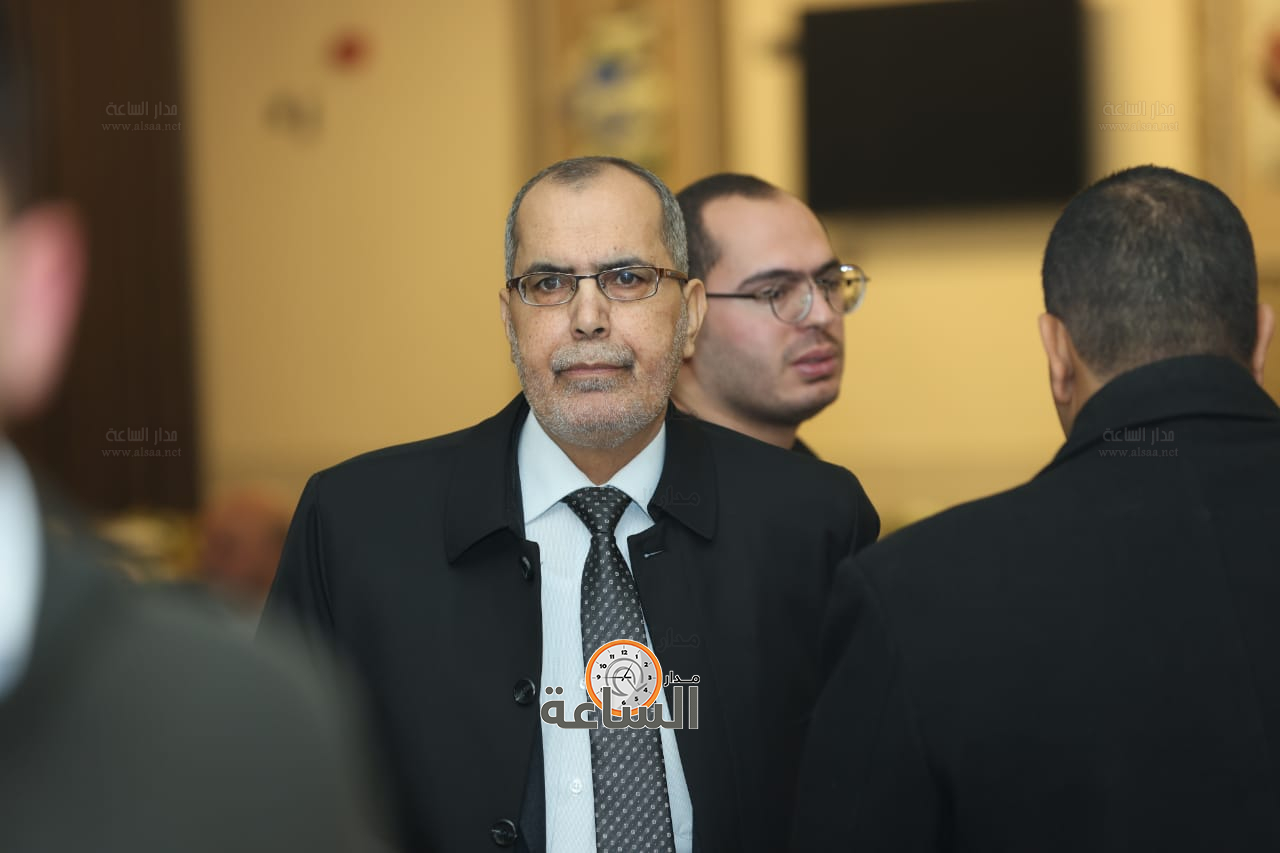 Madar Al-Saa Images 0.49571894243061