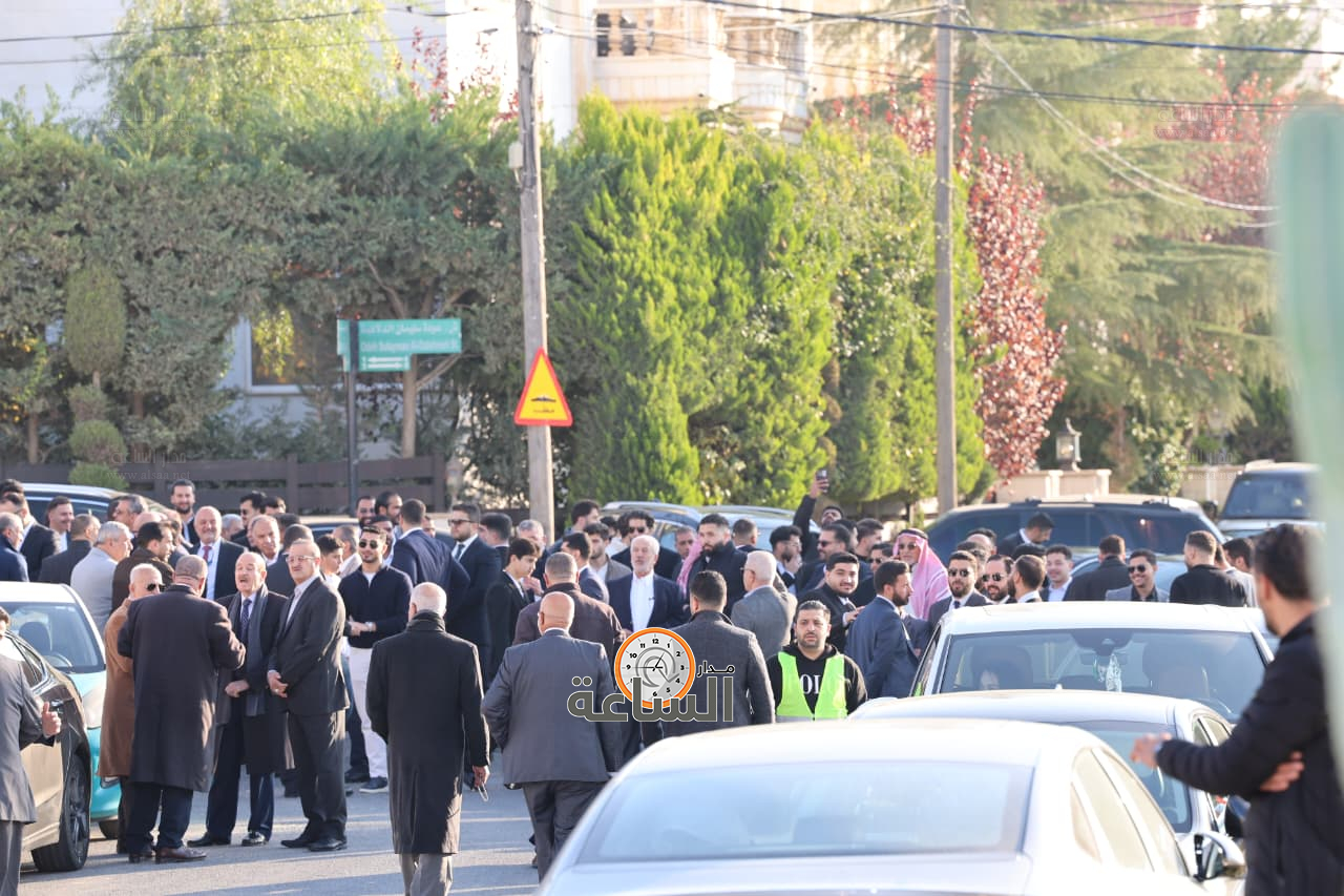 Madar Al-Saa Images 0.39420294022387004