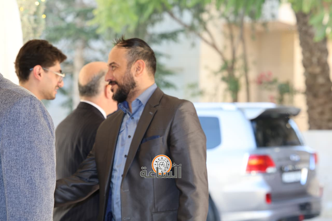 Madar Al-Saa Images 0.7160141089265898