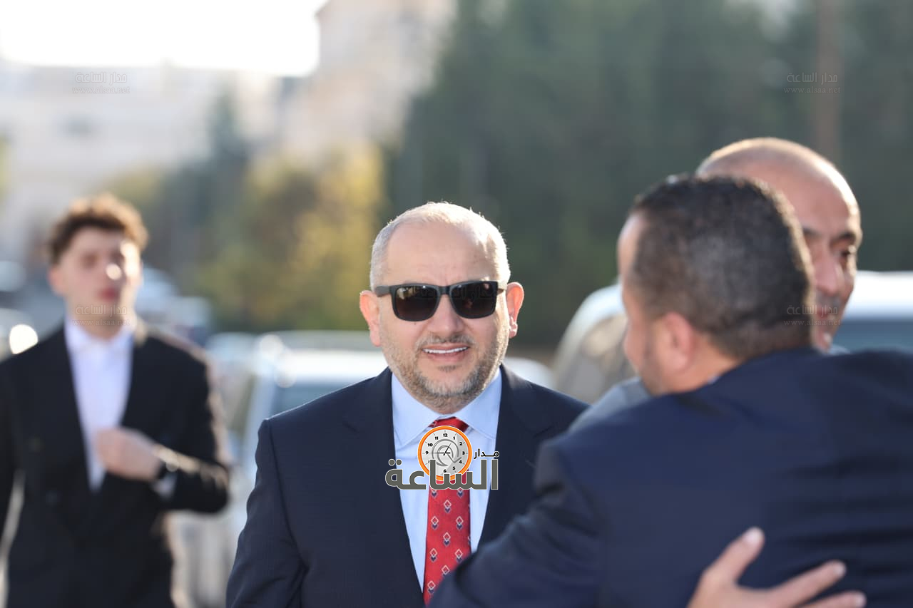 Madar Al-Saa Images 0.579996277804612