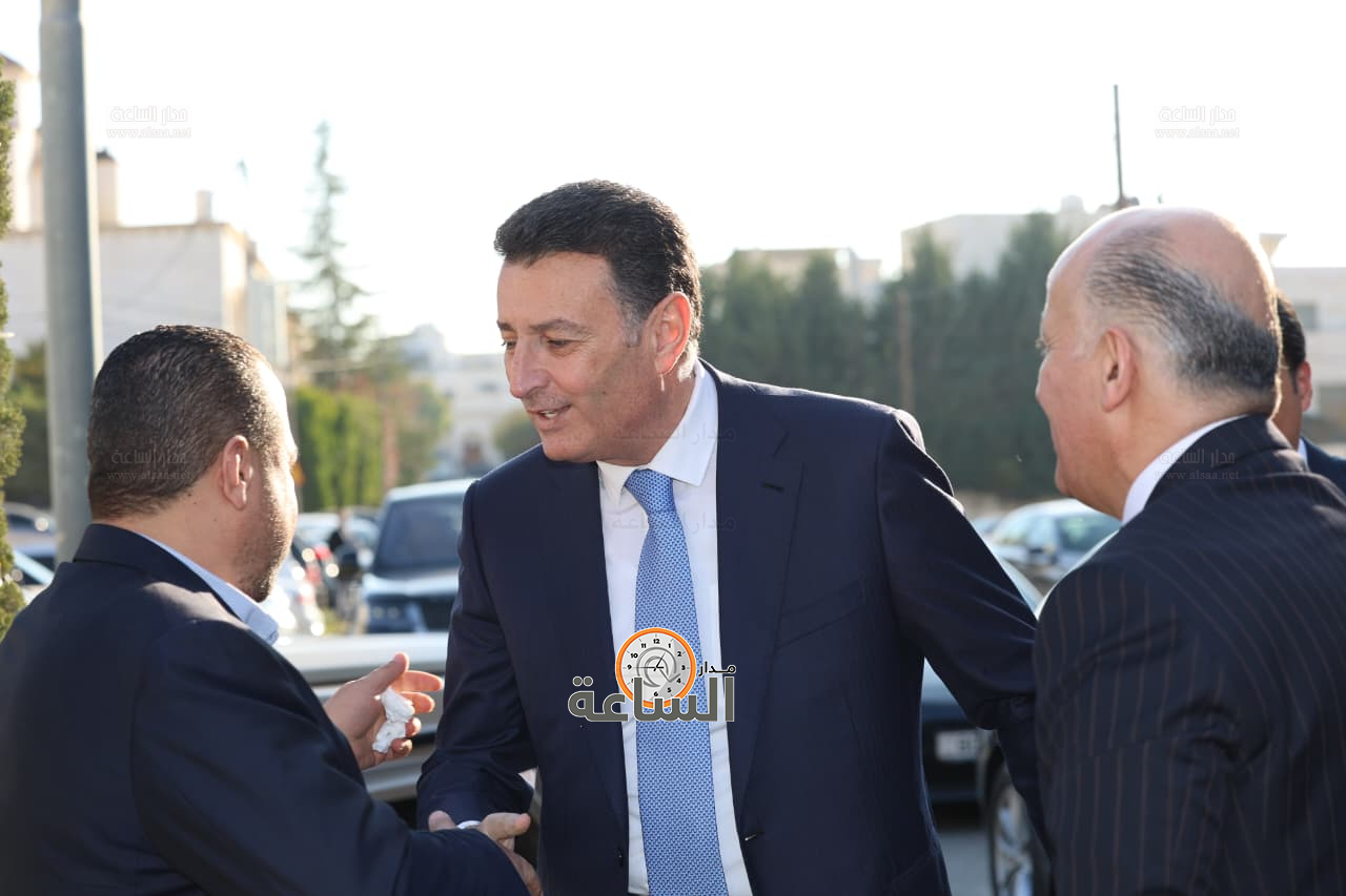 Madar Al-Saa Images 0.1078492540378756