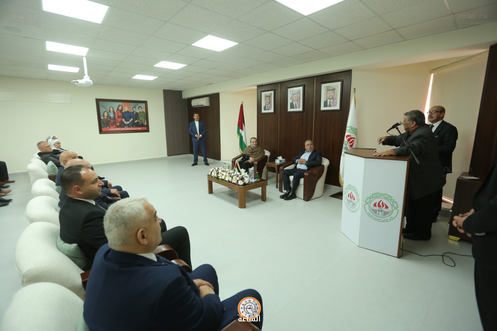 Madar Al-Saa Images 0.05245245384198327