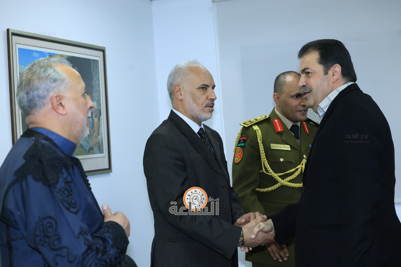 Madar Al-Saa Images 0.45581761551231625