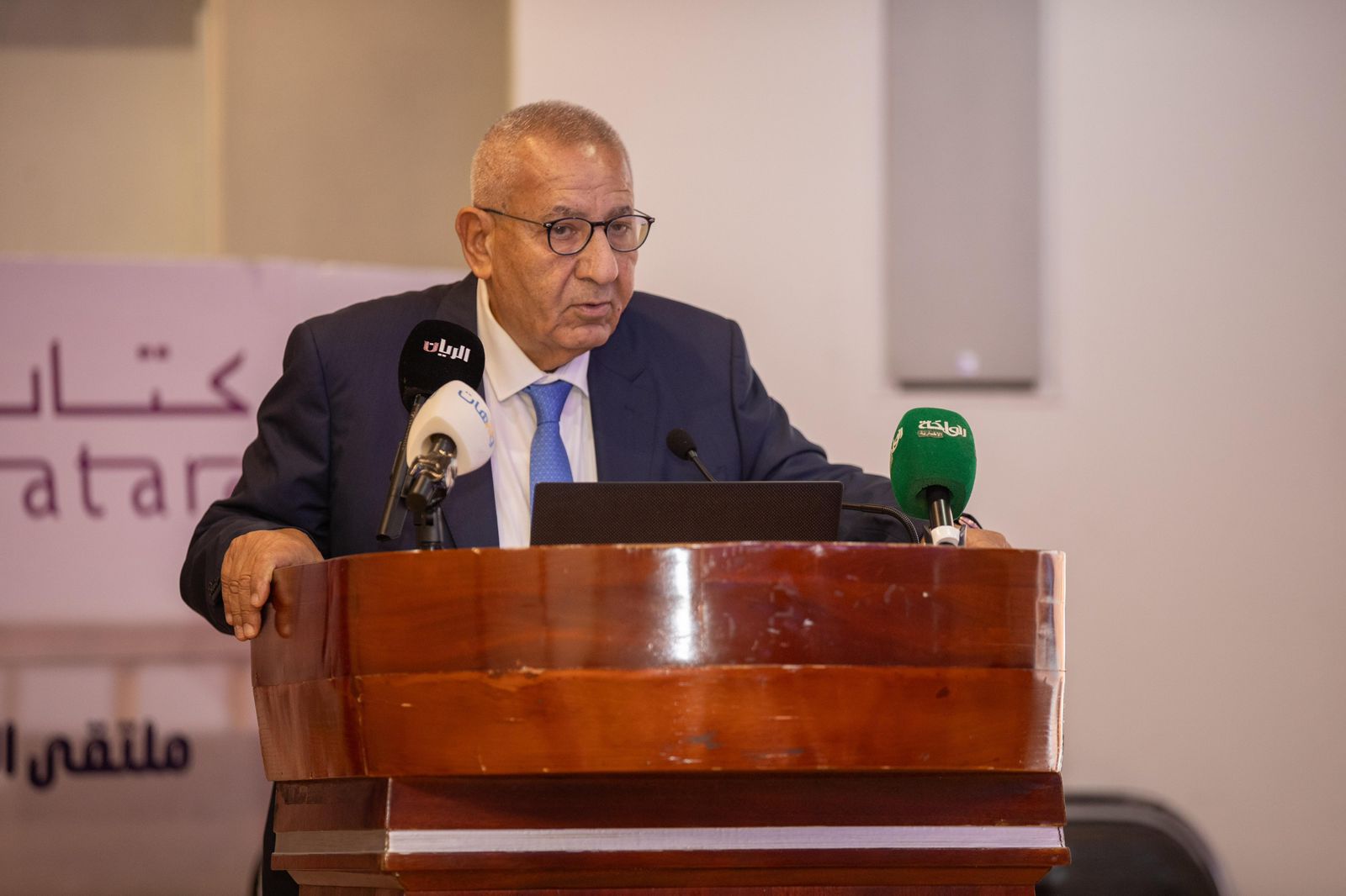 Madar Al-Saa Images 0.22051983570772915