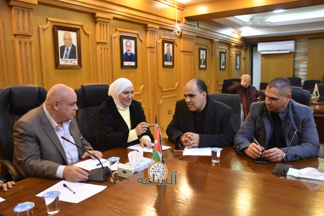 Madar Al-Saa Images 0.22039731756878533