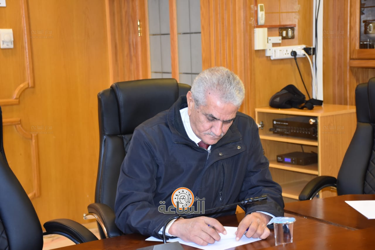 Madar Al-Saa Images 0.4281571353880367