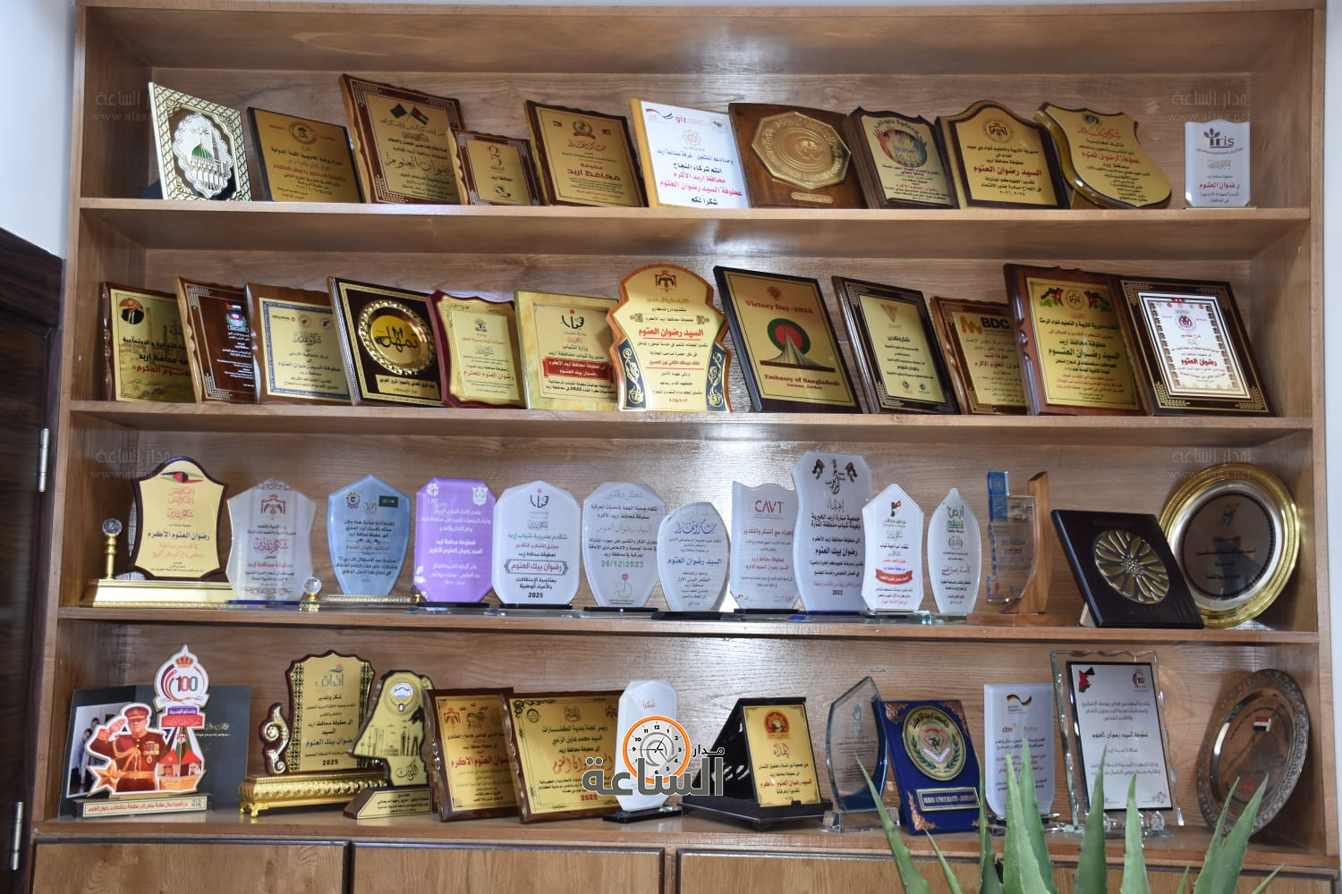 Madar Al-Saa Images 0.9338683629279487