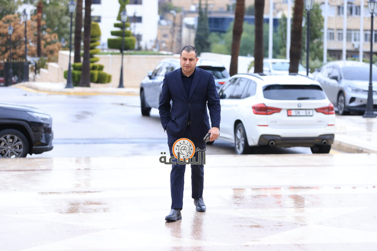 Madar Al-Saa Images 0.8131365763556573