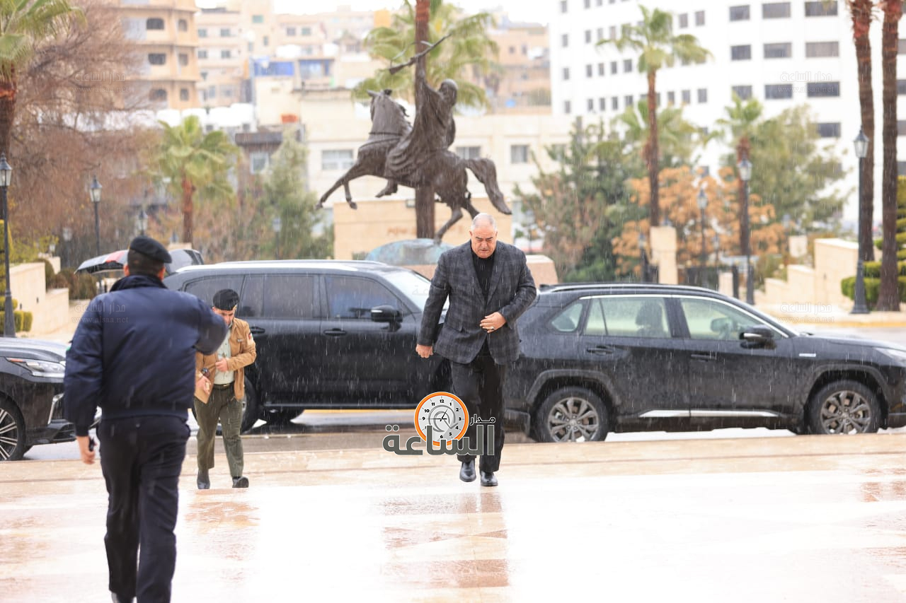 Madar Al-Saa Images 0.9309257913091502