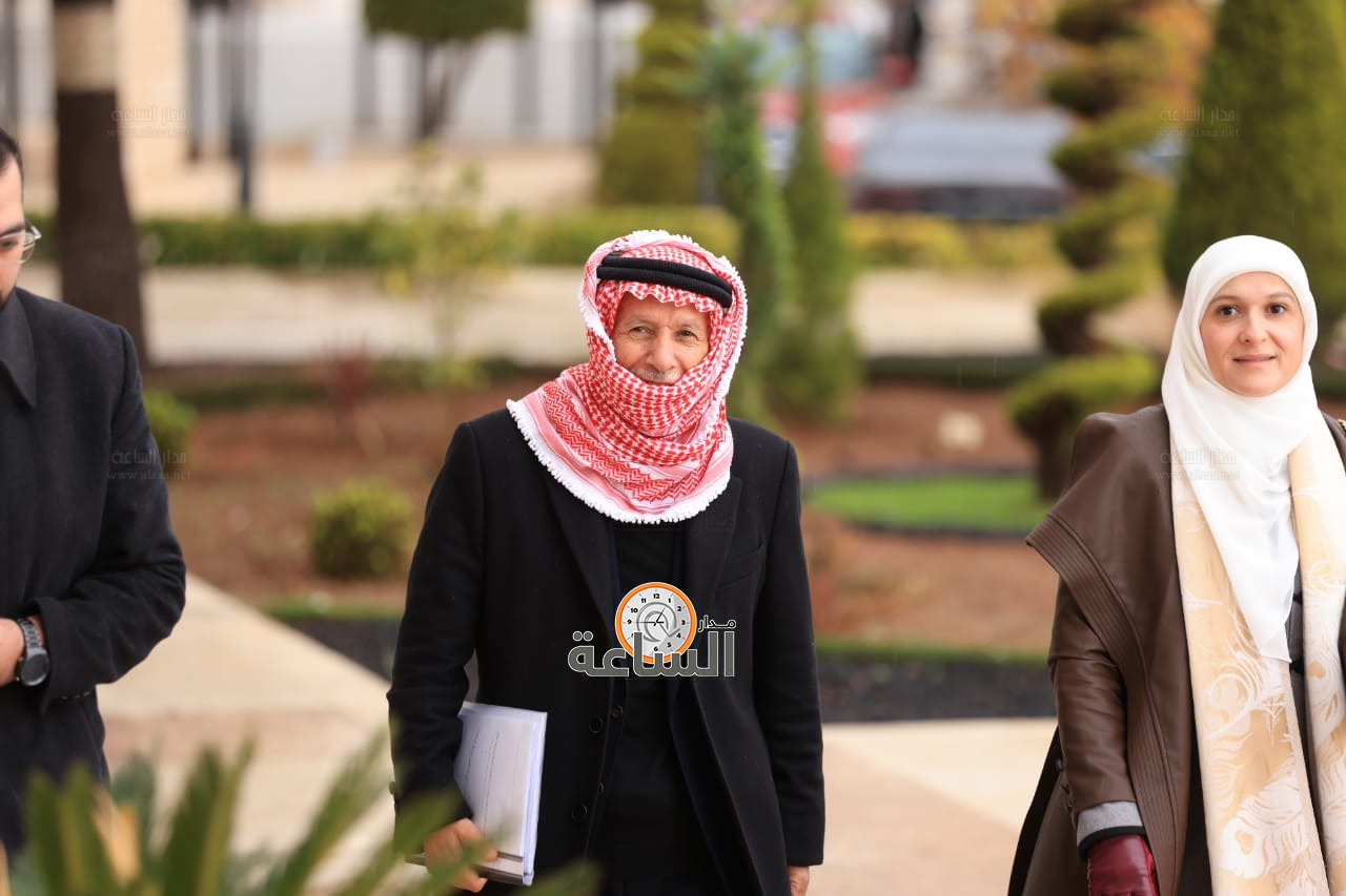 Madar Al-Saa Images 0.35425035253534976