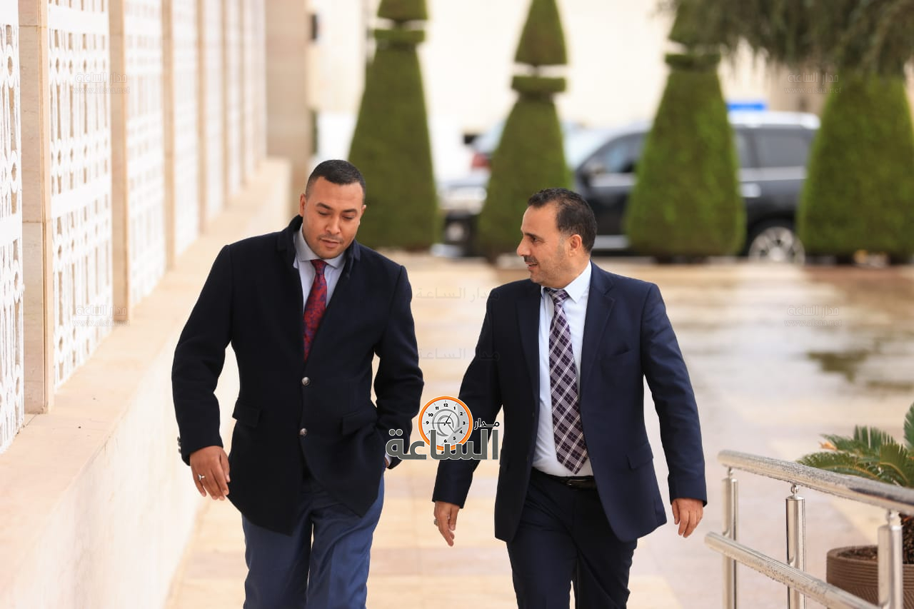 Madar Al-Saa Images 0.7861353022339594