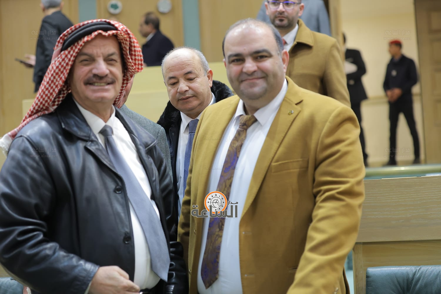 Madar Al-Saa Images 0.8456195918038298