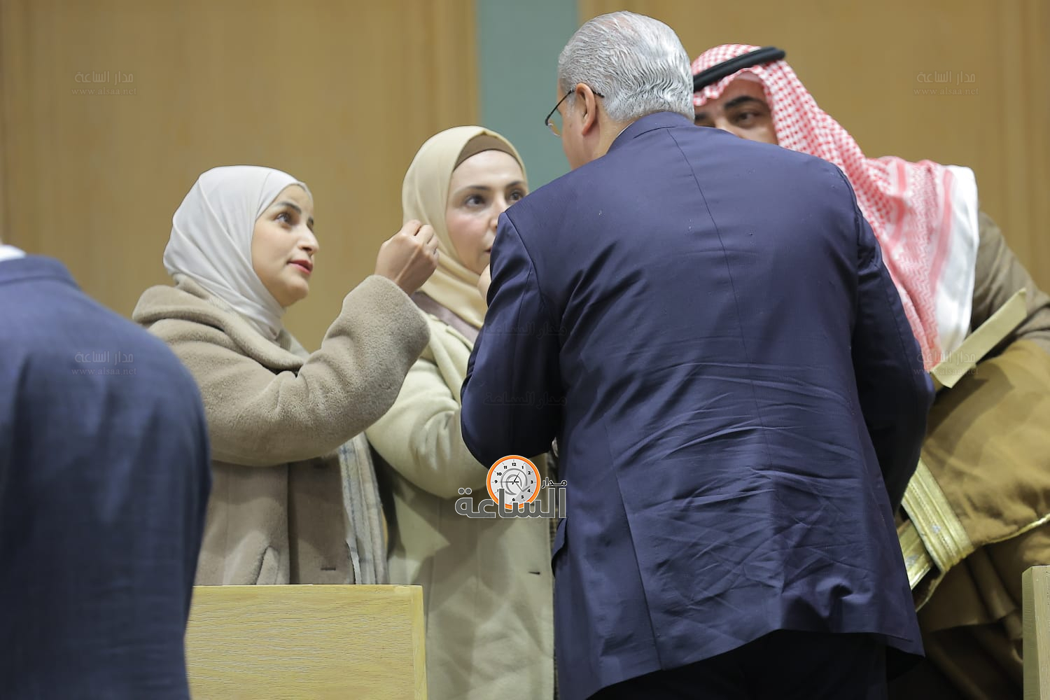 Madar Al-Saa Images 0.11519243029012727