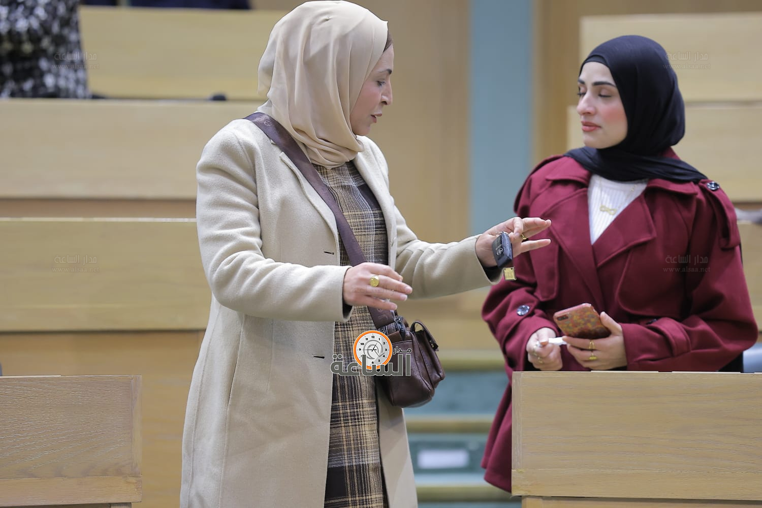 Madar Al-Saa Images 0.9272383539282038