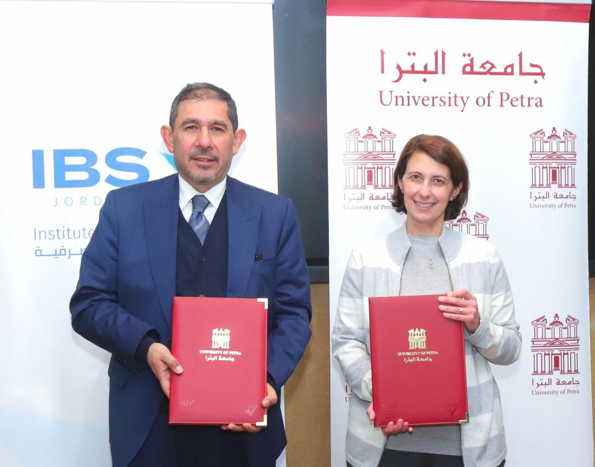 Madar Al-Saa Images 0.8618707527137843