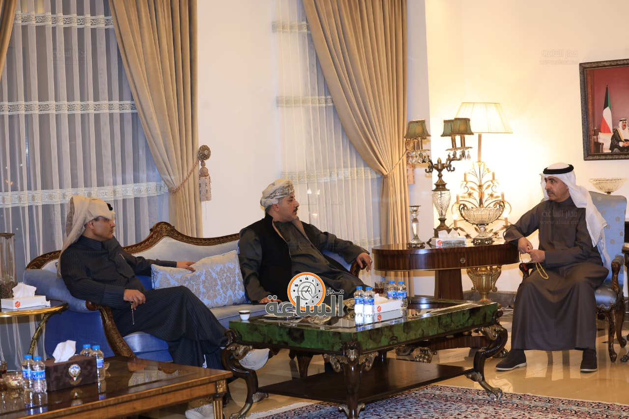 Madar Al-Saa Images 0.35013260504763033