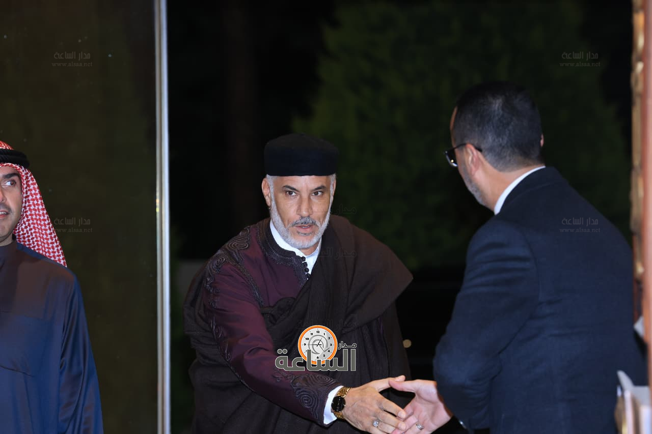 Madar Al-Saa Images 0.0034480725663337264